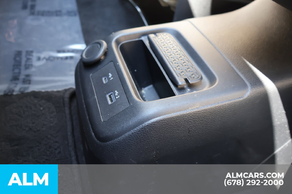 Used 2023 Nissan Ariya AWD image 37