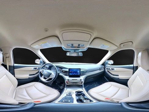 Used 2023 Ford Explorer XLT w/ Equipment Group 202A image 32