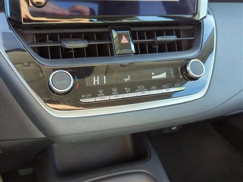 Certified 2025 Toyota Corolla LE image 16