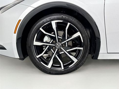 Certified 2025 Toyota Prius Plug-In Hybrid FWD image 43