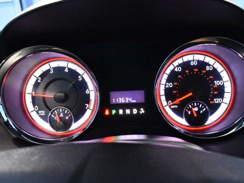 Used 2020 Dodge Grand Caravan SXT FWD image 17