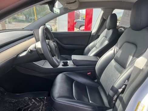 Used 2021 Tesla Model Y Long Range image 6