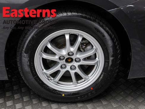 Used 2021 Toyota Prius Prime LE image 29