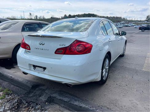 Used 2013 INFINITI G37 x Sedan w/ Premium Pkg AWD/4WD image 4