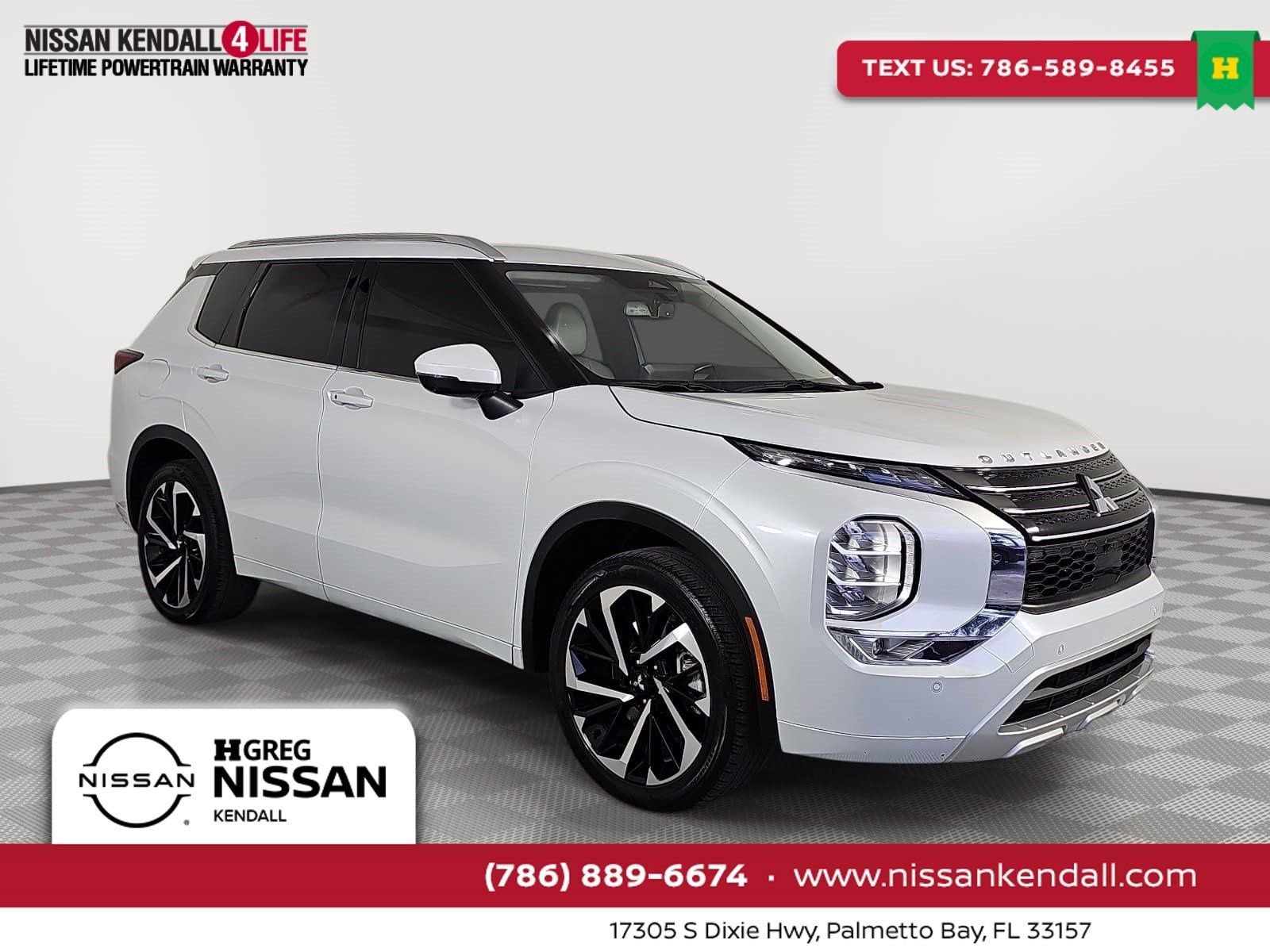Used 2024 Mitsubishi Outlander SEL FWD image 1