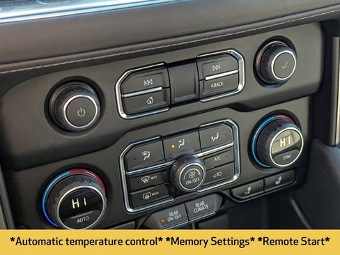 Used 2023 Chevrolet Tahoe Z71 w/ Luxury Package image 12