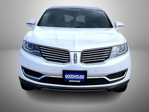 Used 2018 Lincoln MKX Reserve w/ Driver Assistance Package AWD/4WD image 2