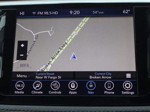 Used 2020 Chrysler Pacifica Limited image 27