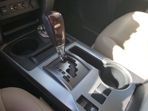 Used 2020 Toyota 4Runner Limited image 23