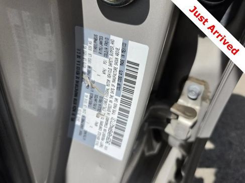 Used 2024 MAZDA MAZDA3 s FWD image 27