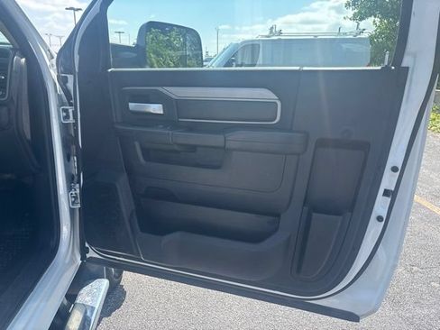 Used 2019 RAM 3500 Tradesman AWD/4WD image 17