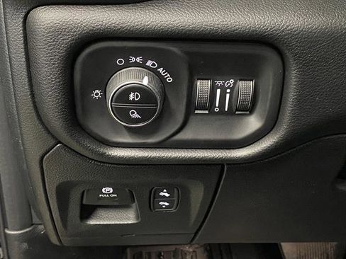 New 2026 RAM 1500 4x4 Crew Cab image 26