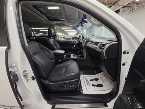 Used 2015 Lexus GX 460 AWD/4WD image 28