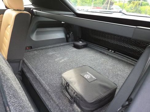 Used 2024 Volkswagen Atlas Cross Sport SEL R-Line w/ Adventure Package AWD/4WD image 24