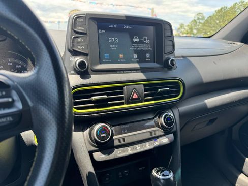 Used 2019 Hyundai Kona Limited FWD image 22