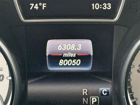 Used 2017 Mercedes-Benz GLA 250 4MATIC w/ Premium Package image 33