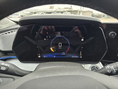 Used 2025 Chevrolet Trax LT w/ LT Convenience Package image 13