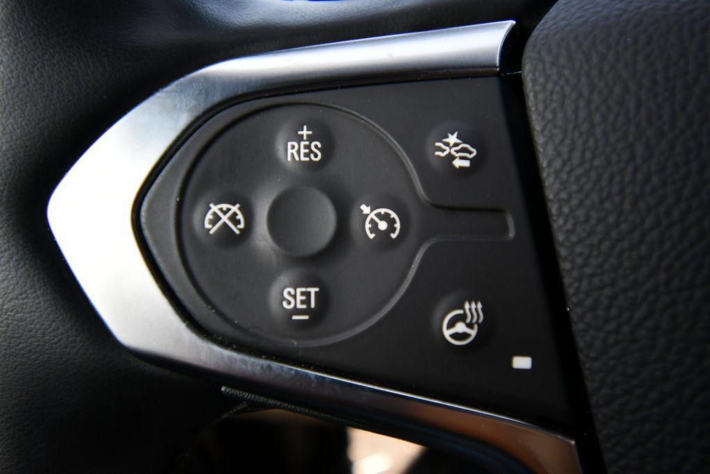 Used 2024 Chevrolet Traverse RS AWD/4WD image 23