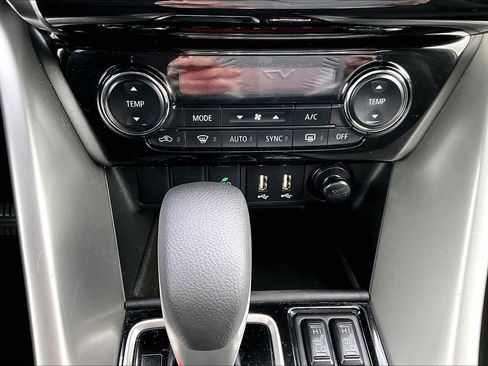 Used 2024 Mitsubishi Eclipse Cross SE image 14