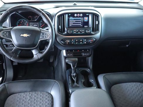 Used 2015 Chevrolet Colorado Z71 image 16