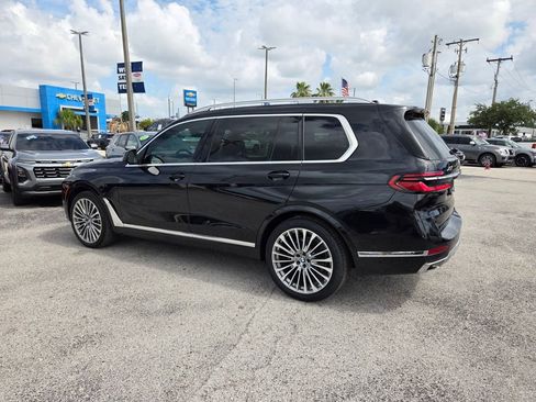 Used 2025 BMW X7 xDrive40i w/ Premium Package AWD/4WD image 13