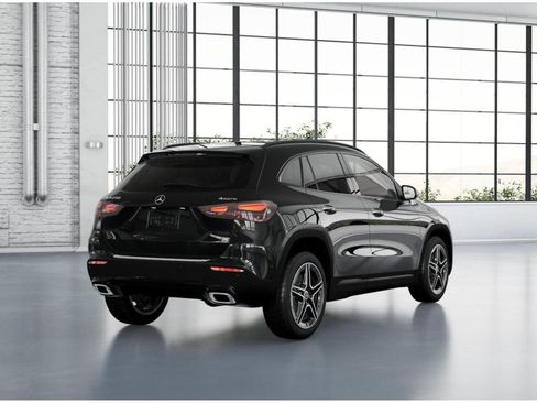 New 2026 Mercedes-Benz GLA 250 4MATIC image 22