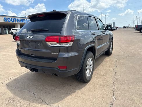 Used 2021 Jeep Grand Cherokee Laredo AWD/4WD image 7