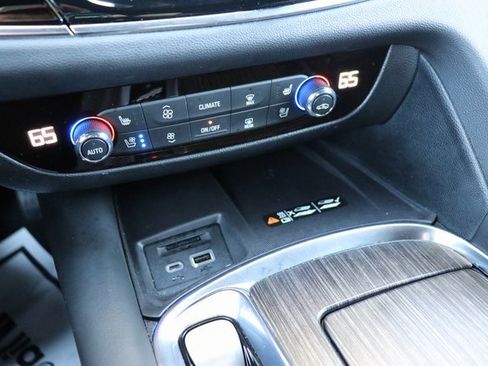 Used 2024 Buick Enclave Avenir w/ Avenir Technology Package image 29