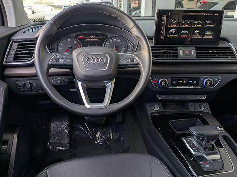 Used 2023 Audi Q5 2.0T Premium w/ Convenience Package AWD/4WD image 8