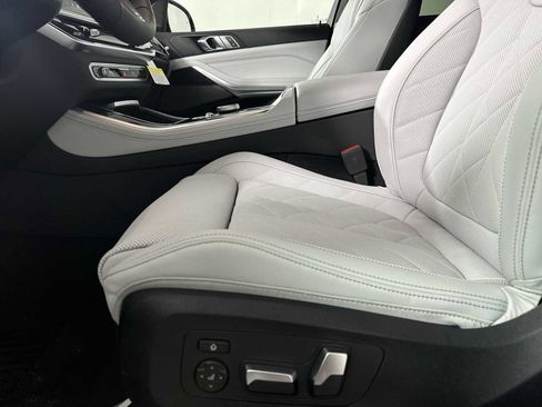 New 2026 BMW X5 xDrive40i w/ M Sport Package image 12