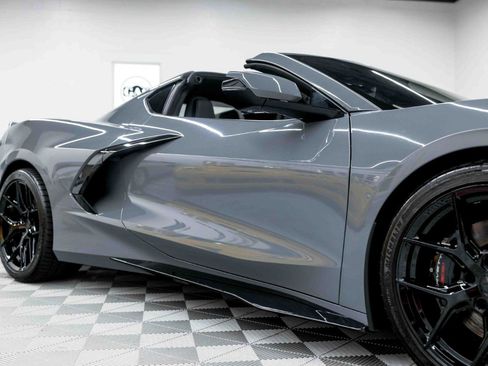 Used 2024 Chevrolet Corvette Stingray Preferred Cpe w/ Z51 Performance Package RWD image 18