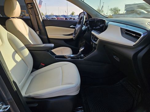 Used 2025 Buick Encore GX Sport Touring FWD image 25