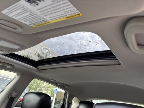 Used 2017 INFINITI QX50 Journey w/ Premium Package image 13