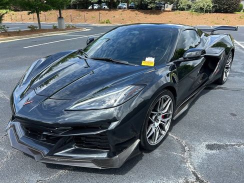 Used 2024 Chevrolet Corvette Z06 w/ Z07 Performance Package RWD image 70