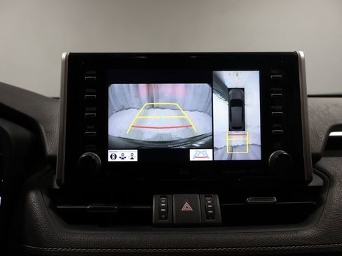 Used 2019 Toyota RAV4 Limited image 26