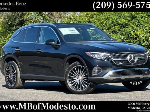 New 2026 Mercedes-Benz GLC 300 4MATIC image 1