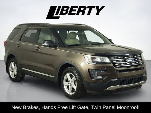 Used 2016 Ford Explorer XLT w/ Equipment Group 202A AWD/4WD image 1