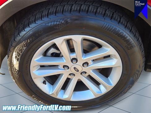 Certified 2017 Ford Explorer FWD image 9