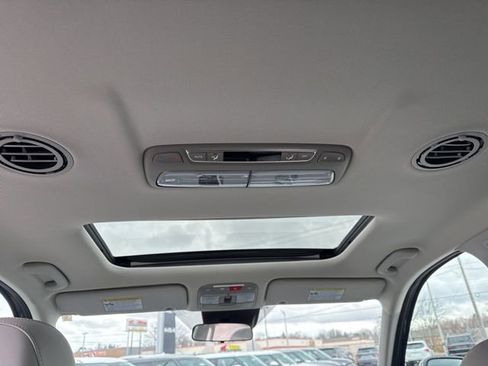 Used 2024 Kia Telluride S w/ S Sunroof Package image 40