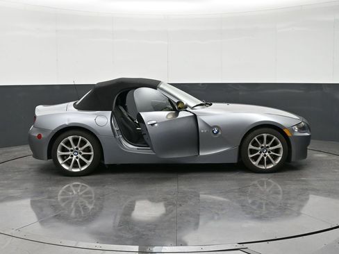 Used 2007 BMW Z4 3.0i image 29