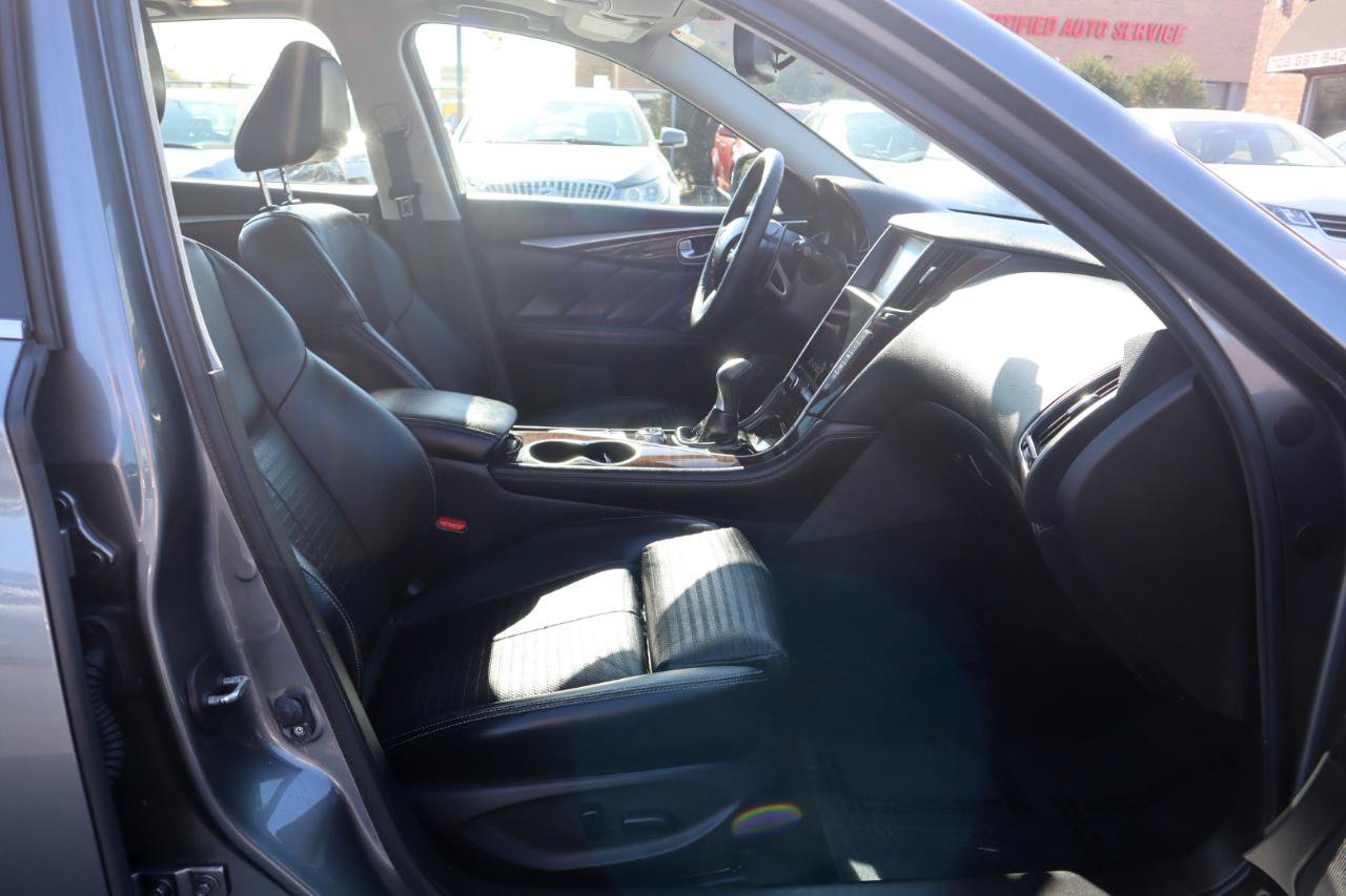 Used 2015 INFINITI Q50 AWD w/ Technology Package image 9