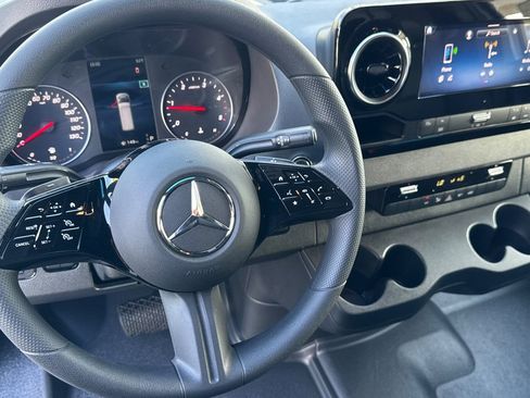 New 2025 Mercedes-Benz Sprinter 2500 image 20