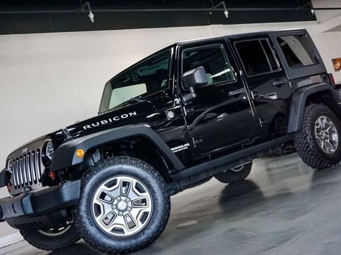 Used 2013 Jeep Wrangler Unlimited Rubicon w/ Connectivity Group image 77