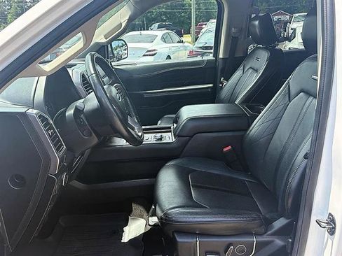 Used 2020 Ford Expedition Platinum AWD/4WD image 16
