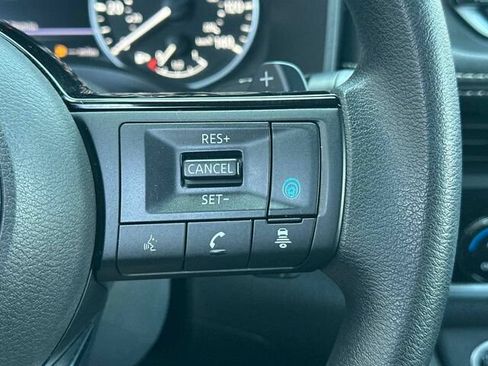 Used 2023 Nissan Rogue SV AWD/4WD image 29