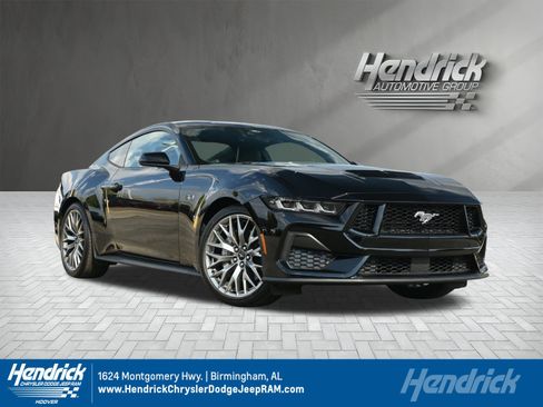 Used 2025 Ford Mustang GT Premium image 1