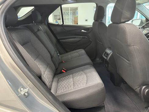 Used 2018 Chevrolet Equinox LT FWD image 13
