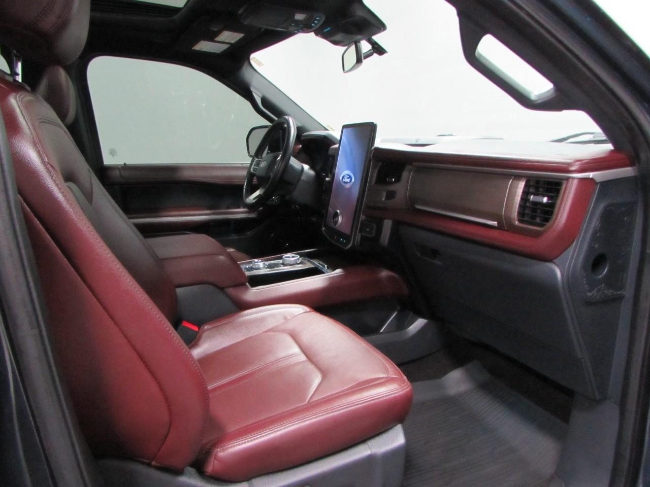 Used 2023 Ford Expedition Max Limited AWD/4WD image 18