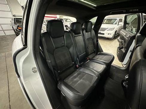 Used 2013 Porsche Cayenne GTS image 39