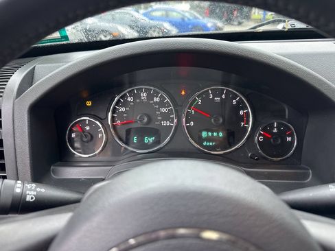 Used 2012 Jeep Liberty Sport w/ Popular Equipment Group AWD/4WD image 32